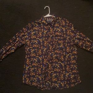 Men’s floral print dress up shirt.